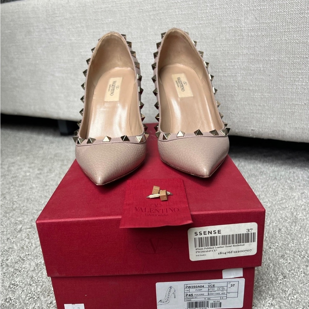 Auth Valentino Rockstud Heels